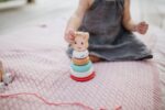 Układanka drewniana piramida Żyrafka Sophie, Janod - obrazek 6