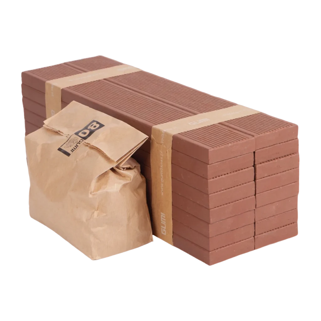 Big BOX C6 — opakowanie 16 desek tarasowych WPC w kolorze Kasztan z łącznikami w papierowym worku GUMI.